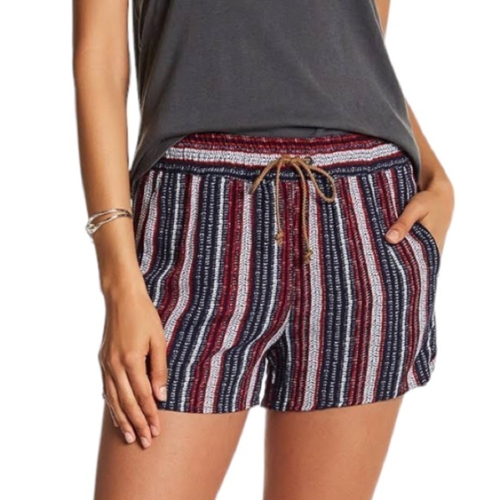 SPLENDID Striped Pull On Shorts Size M